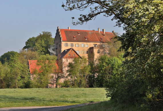 Gebäudeansicht von Schloss Aschach